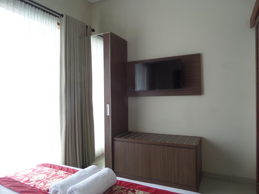 Royal Majesty Villas Kuta  Exterior photo
