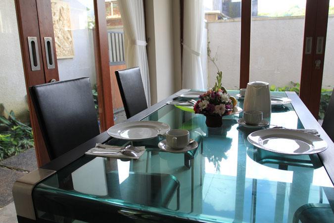 Royal Majesty Villas Kuta  Exterior photo