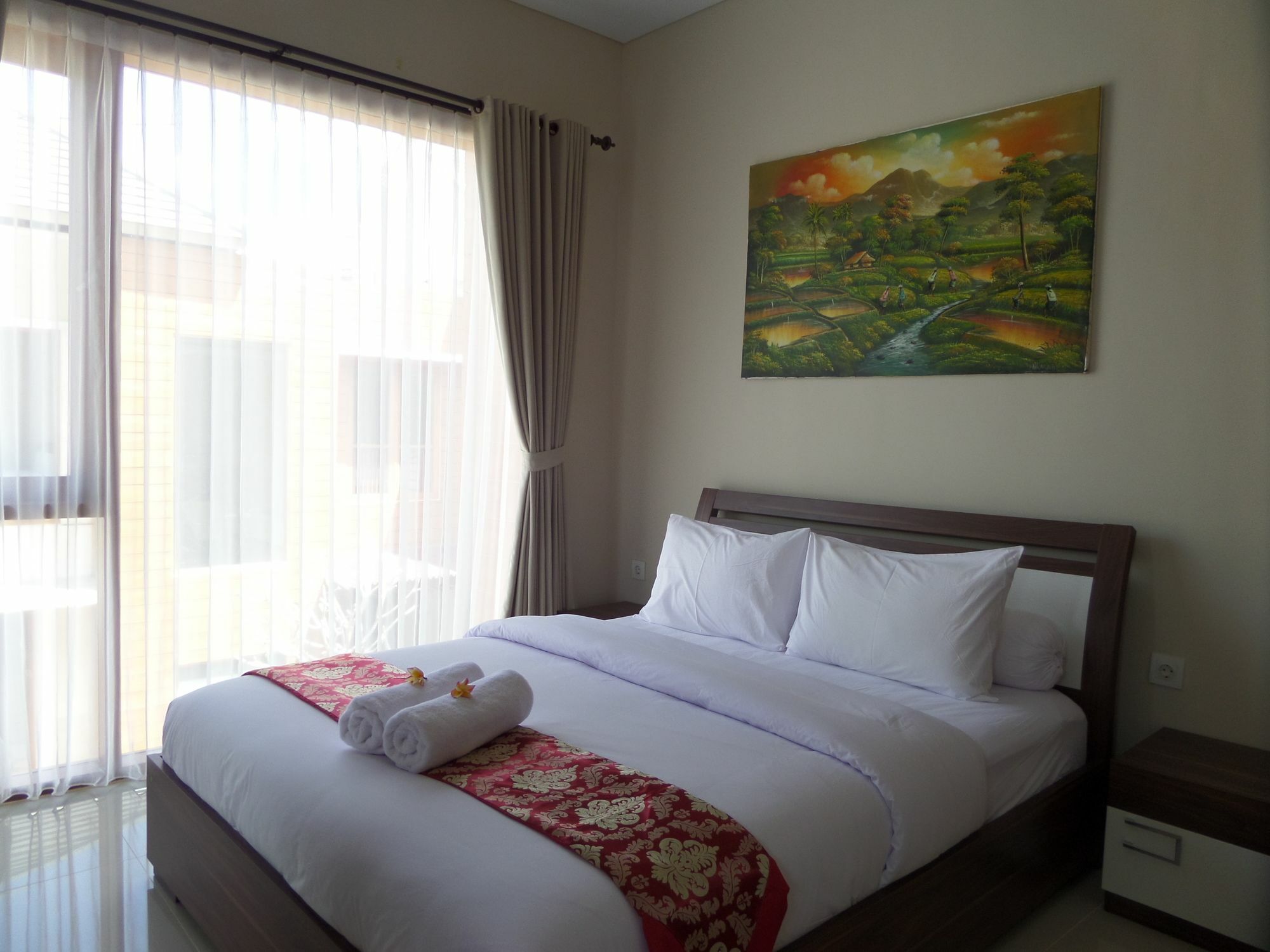 Royal Majesty Villas Kuta  Exterior photo